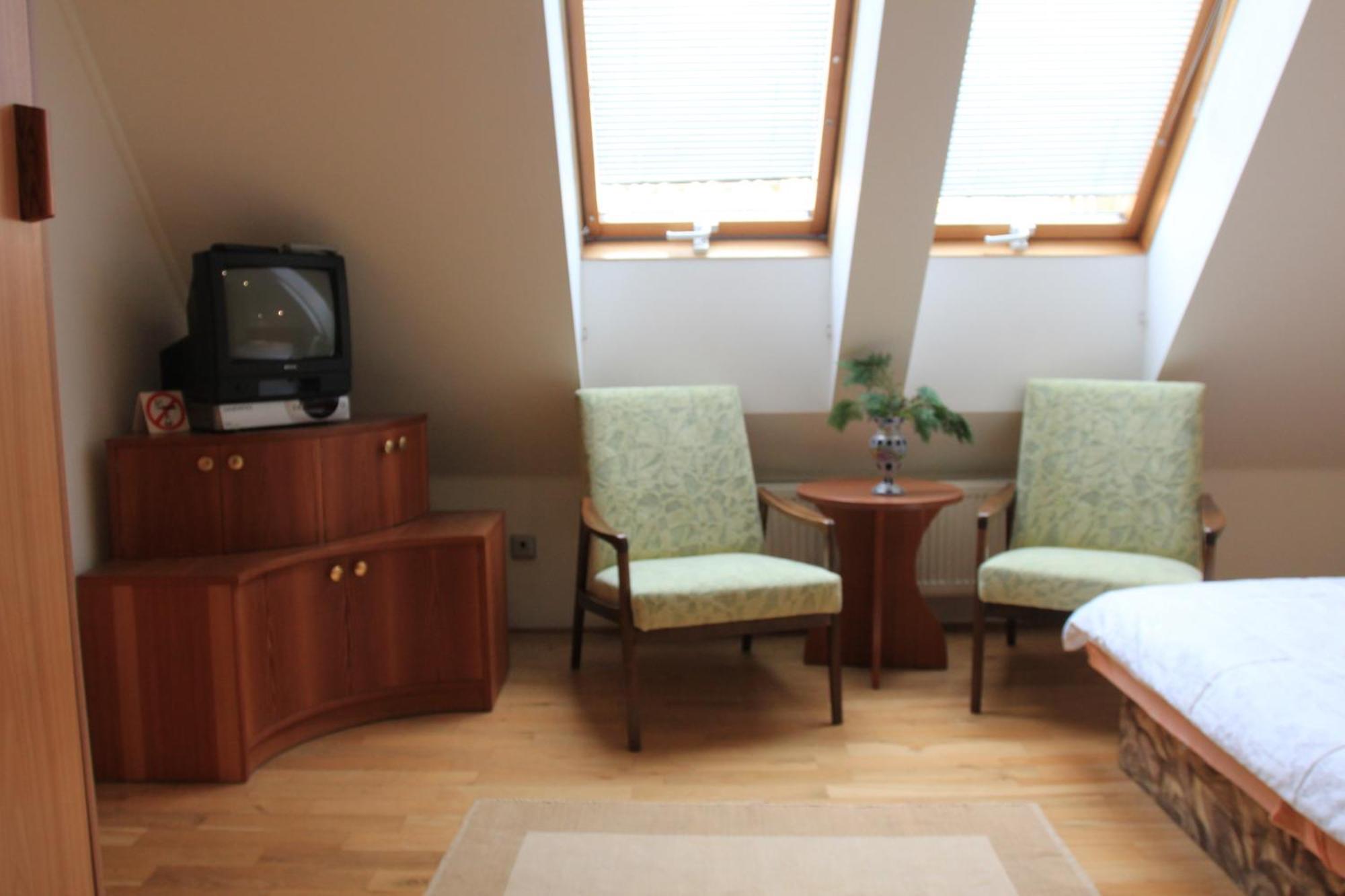 A.Dalia Hotel Карлови Вари Екстериор снимка