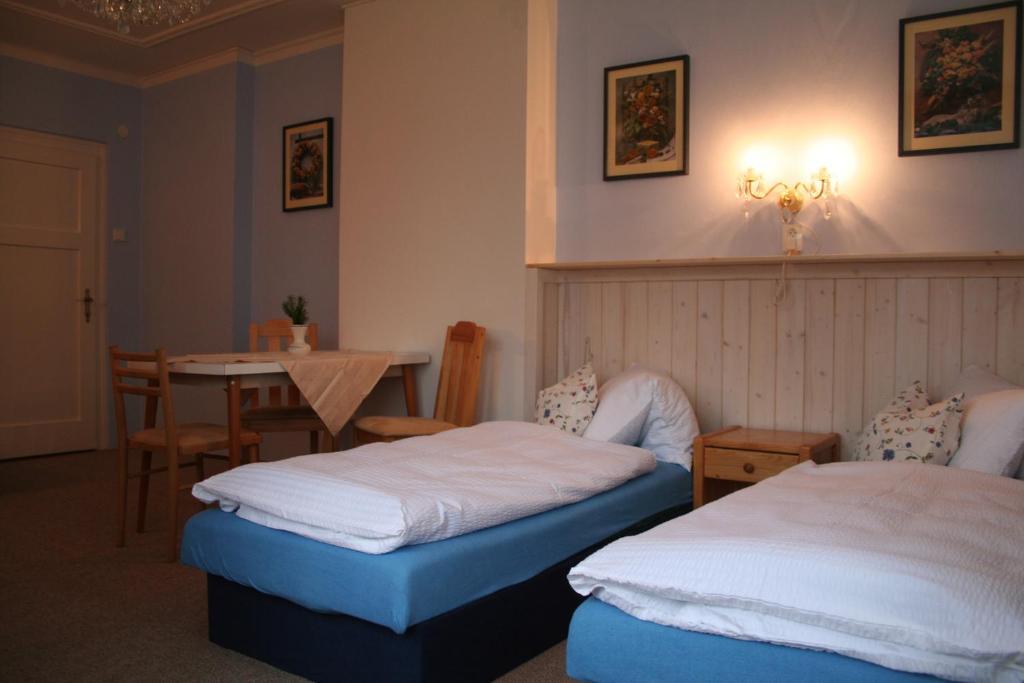 A.Dalia Hotel Карлови Вари Екстериор снимка